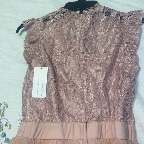 Women’s Dress, size Medium. Simplee. Pinkish/Dusty rose color. NWT. - Picture 2 of 3
